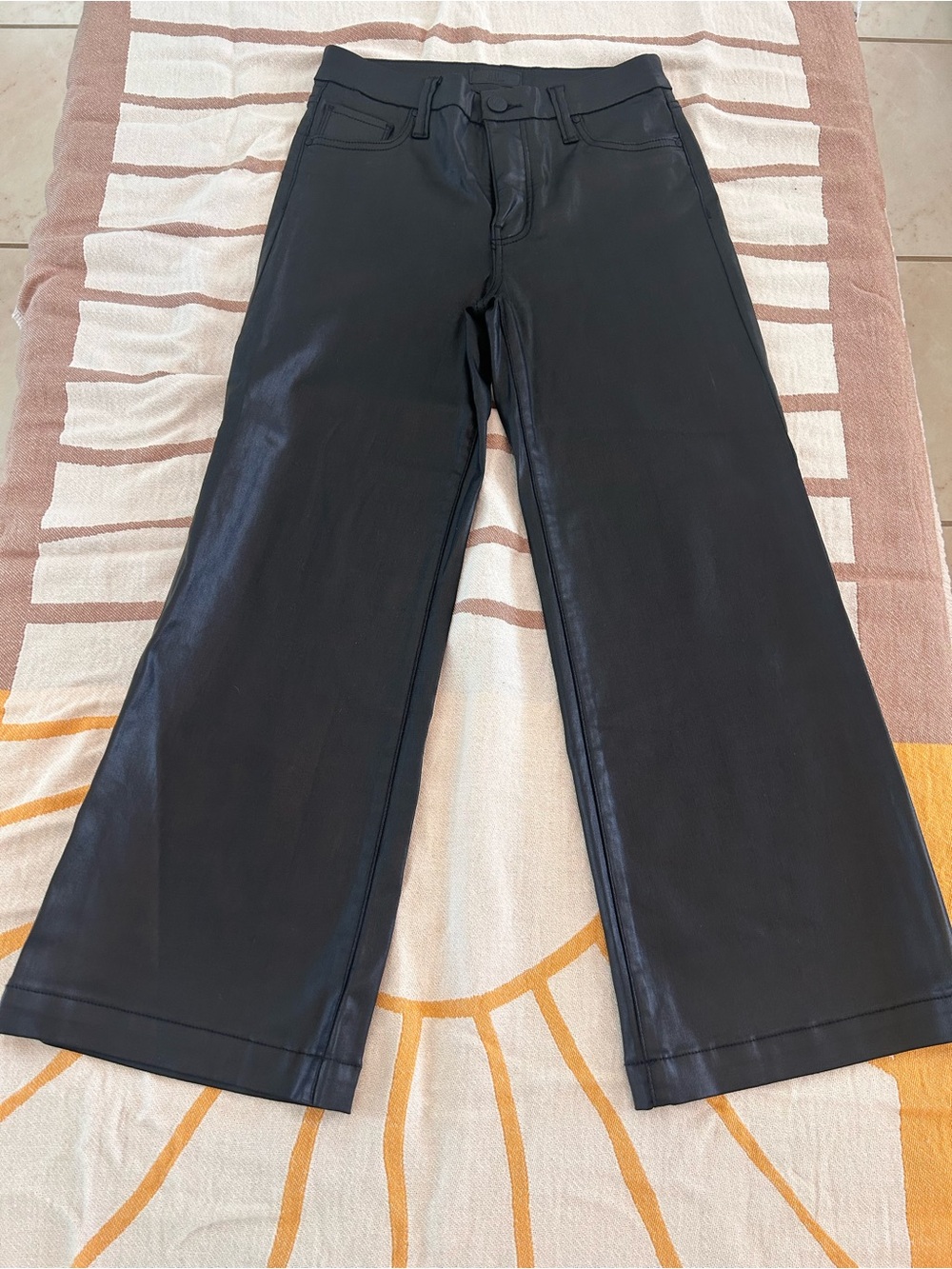Kut from the Kloth Meg Fab AB Wide Leg Black Faux Leather Jeans, Size 2 - Picture 2 of 7